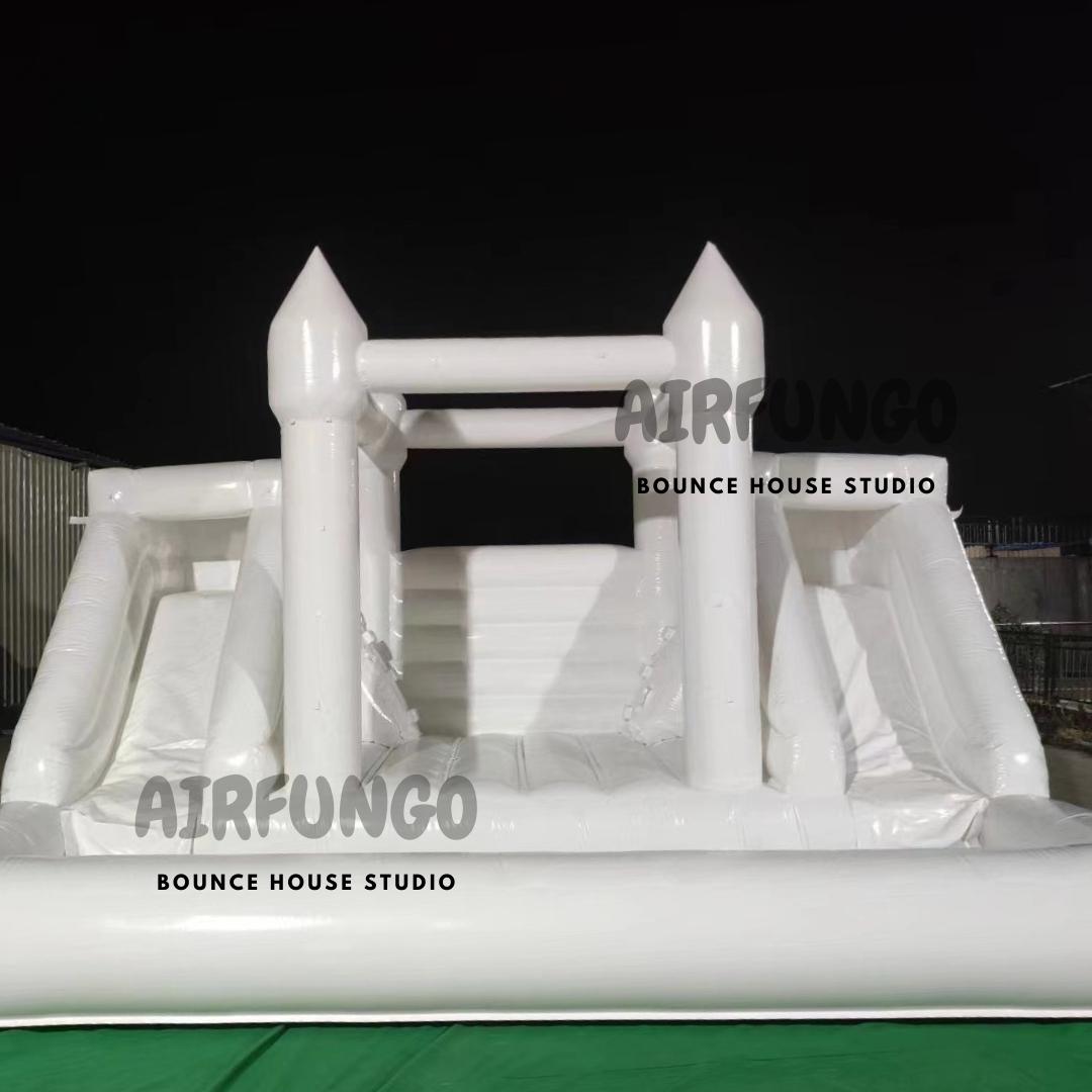 Customize Inflatable Bouncy Castle With Slide Large Size Bounce House White