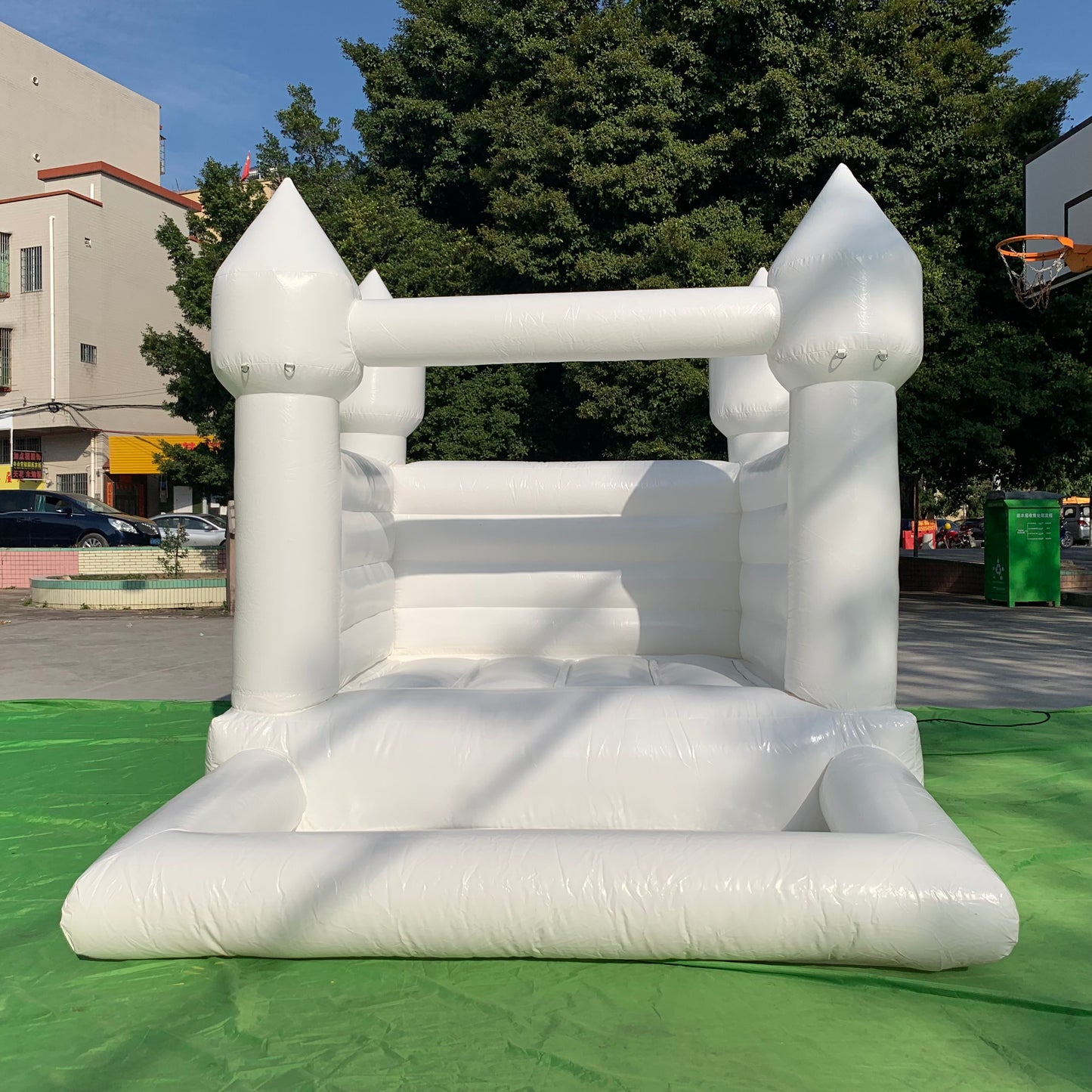 Mini White Bounce House Whit Pit