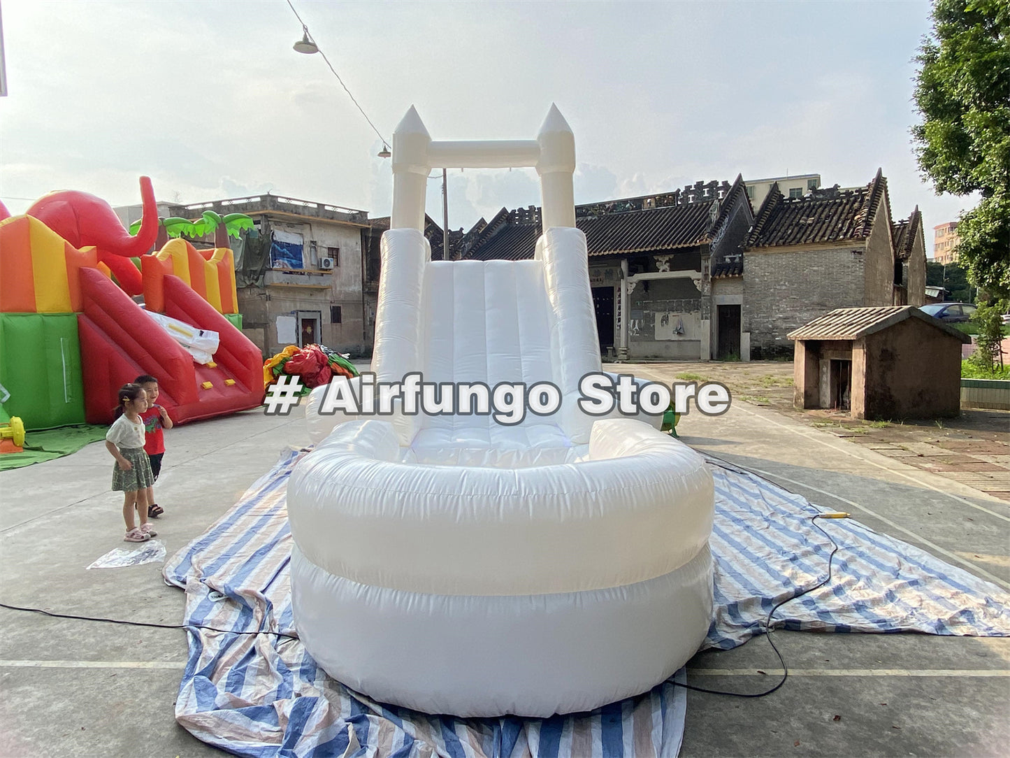 White Modern Inflatable Water Slide Bounce House
