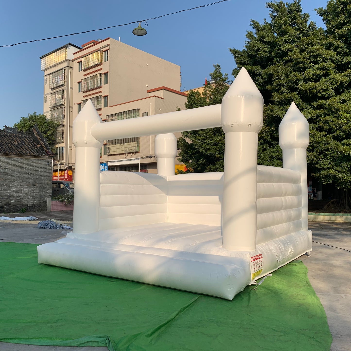 White Bounce House Inflatable For Sale